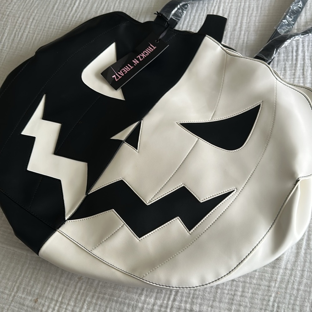 Dolls Kill Black & White Pumpkin Face Tote - Picture 14 of 14